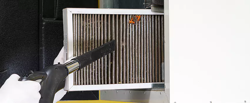Clogged Air Duct Cleaning Process in Chicago Ridge, IL